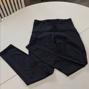 Lululemon wunder under—size 6